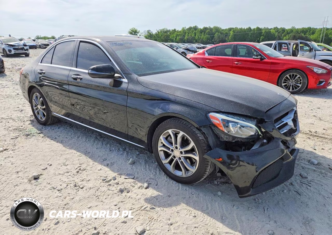 2018 Mercedes-Benz C 300 VIN:55SWF4JB1JU275720 - 4