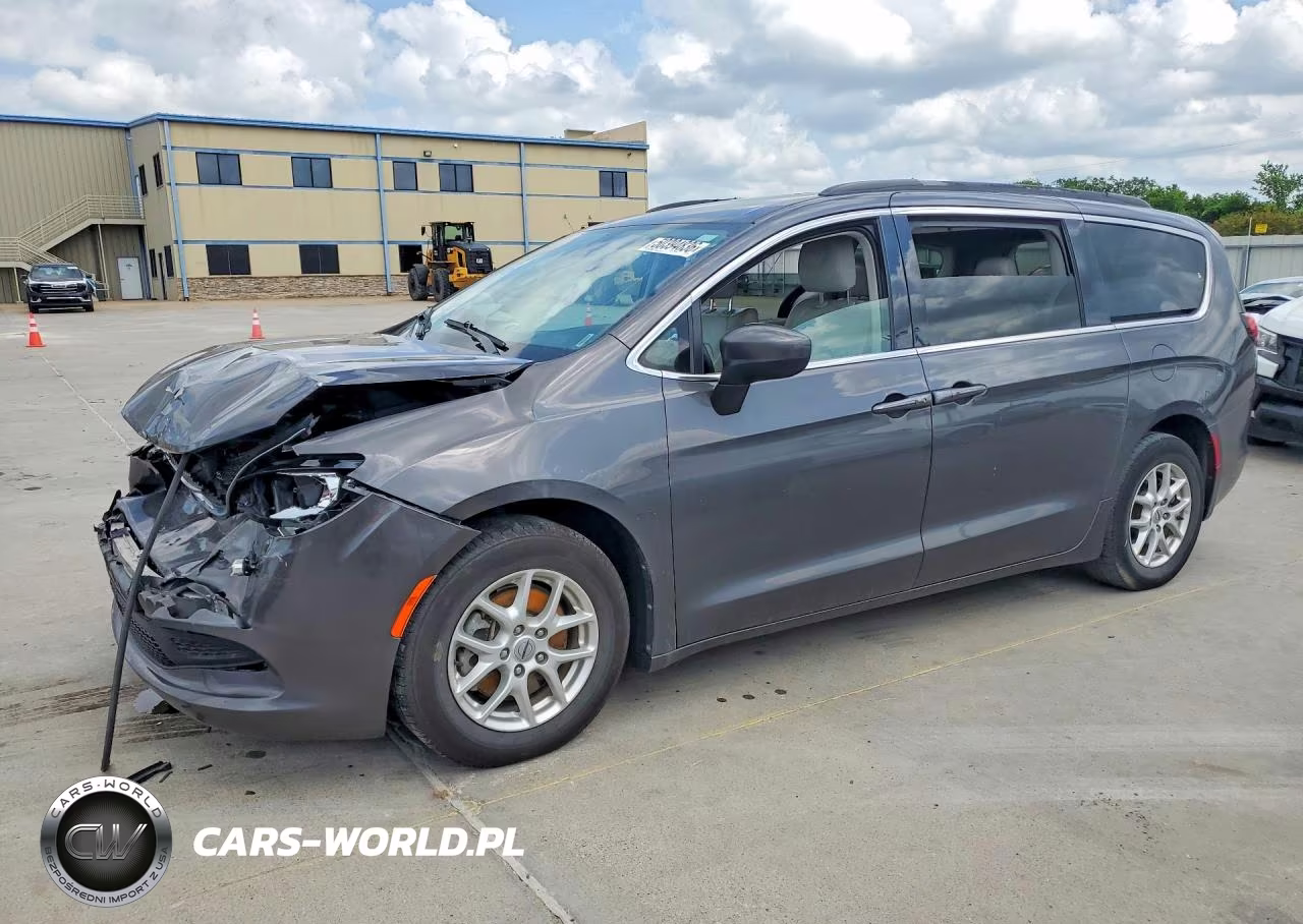 2021 Chrysler Voyager Lxi