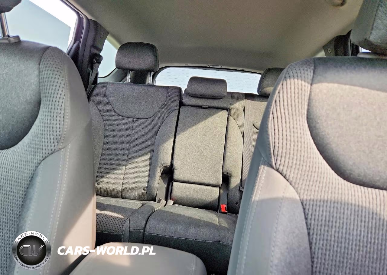 2020 Hyundai Santa Fe Sel VIN:5NMS33AD1LH255490 - 10