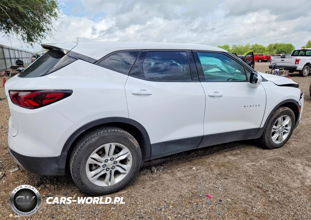 2021 Chevrolet Blazer 2Lt VIN:3GNKBHRS2MS515206 - 3