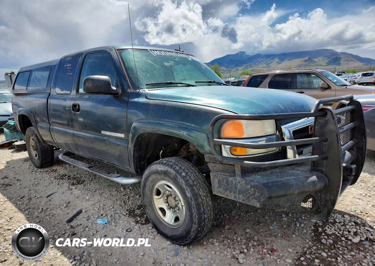 2005 GMC Sierra K2500 Heavy Duty VIN:1GTHK29U35E233461 - 4