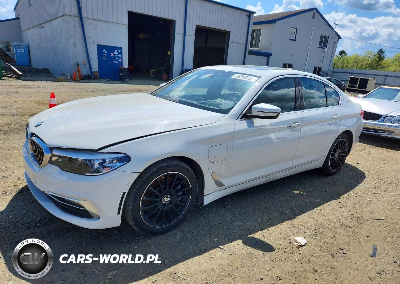 2018 BMW 530Xe