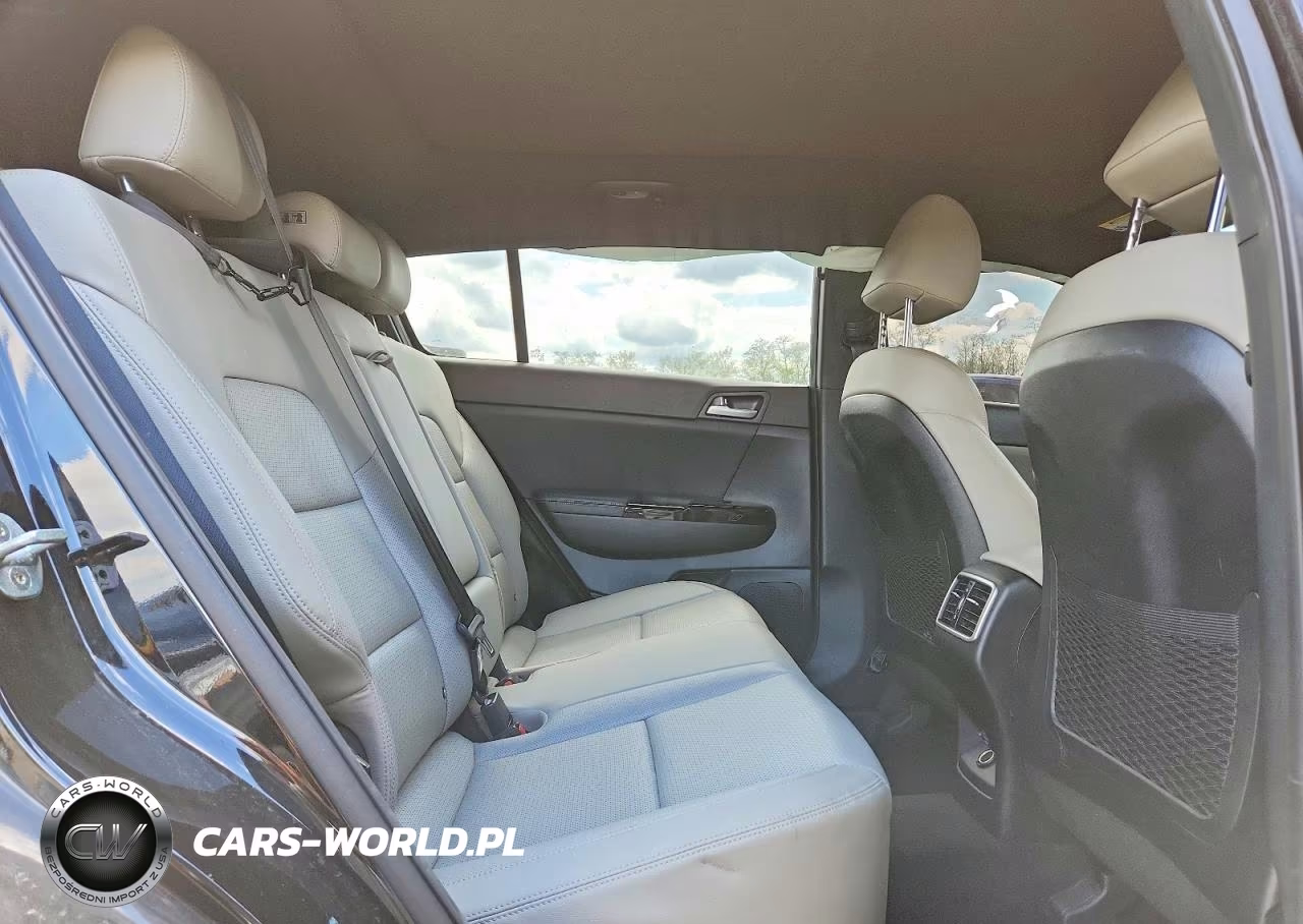 2020 Kia Sportage S VIN:KNDP63AC4L7654647 - 10