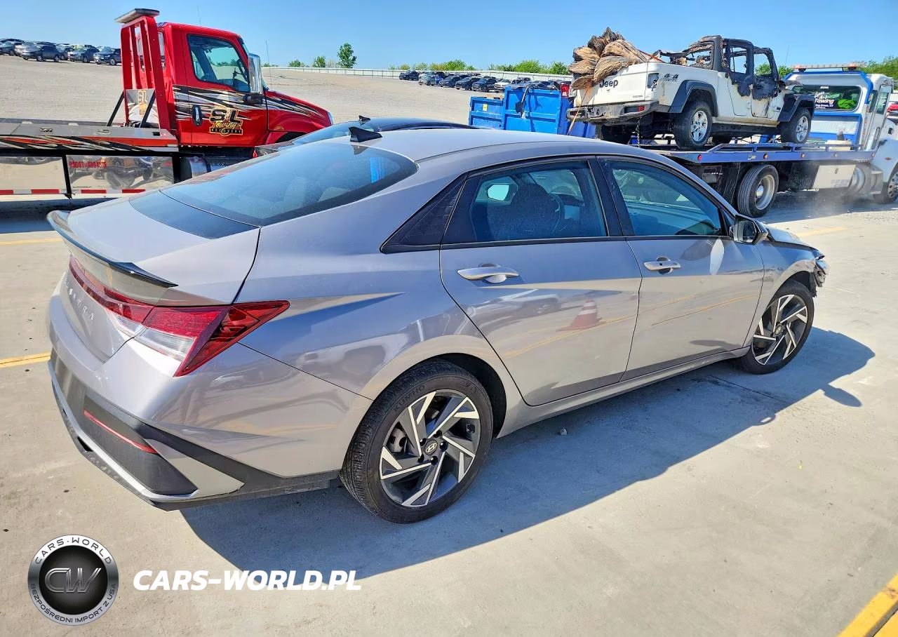 2025 Hyundai Elantra Sel Sport VIN:KMHLM4DG9SU942927 - 3