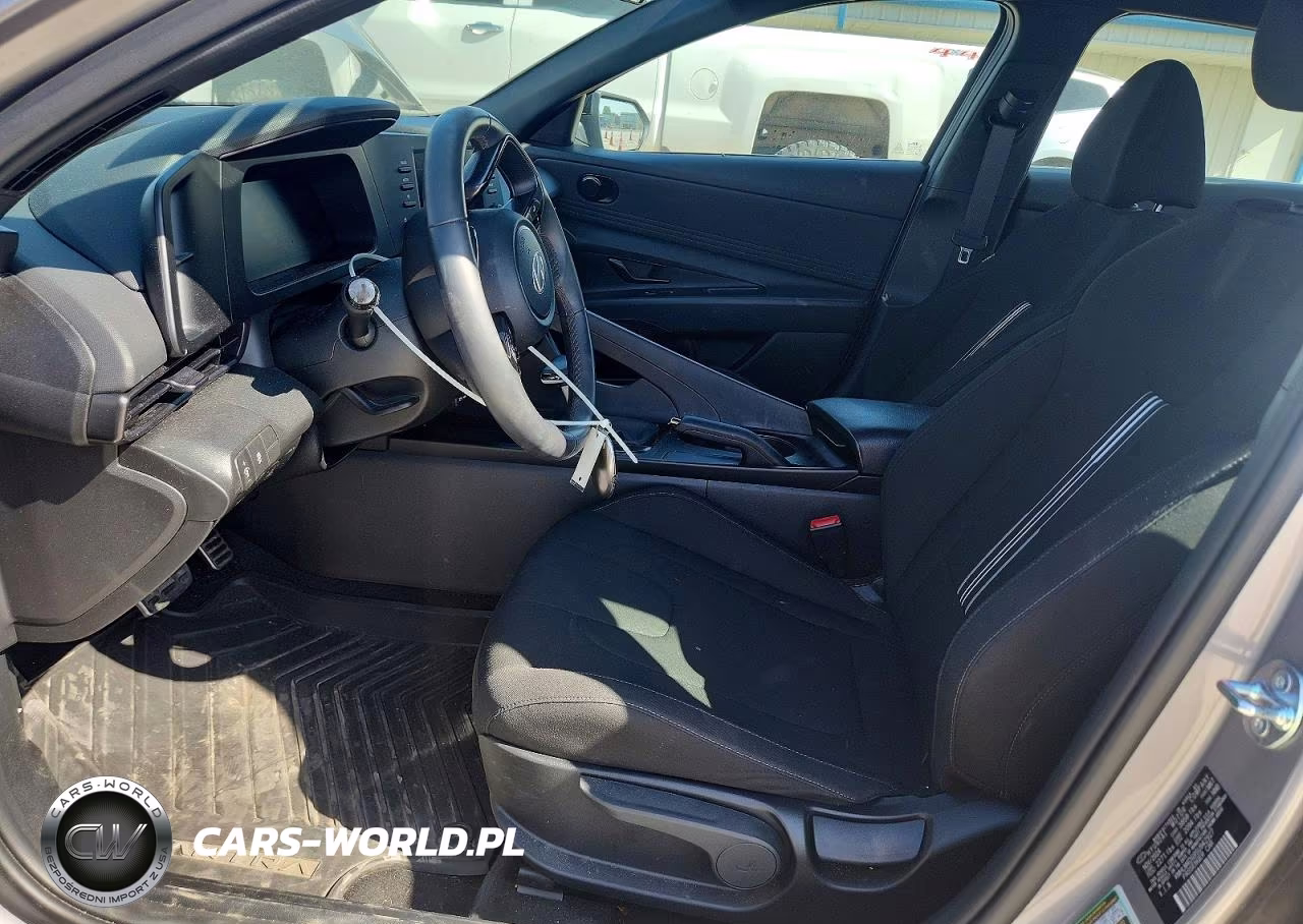 2025 Hyundai Elantra Sel Sport VIN:KMHLM4DG9SU942927 - 7