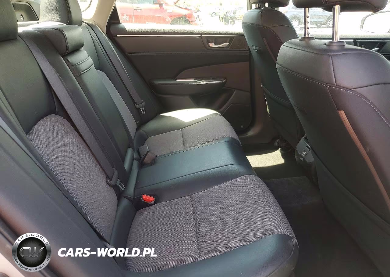 2018 Honda Clarity VIN:JHMZC5F19JC009063 - 10