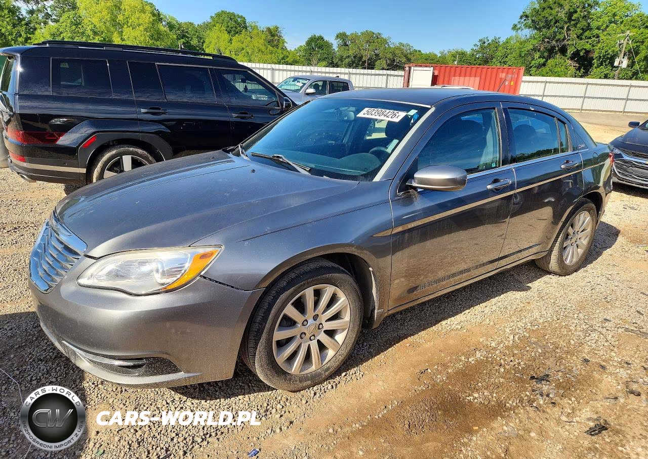2013 Chrysler 200 Touring
