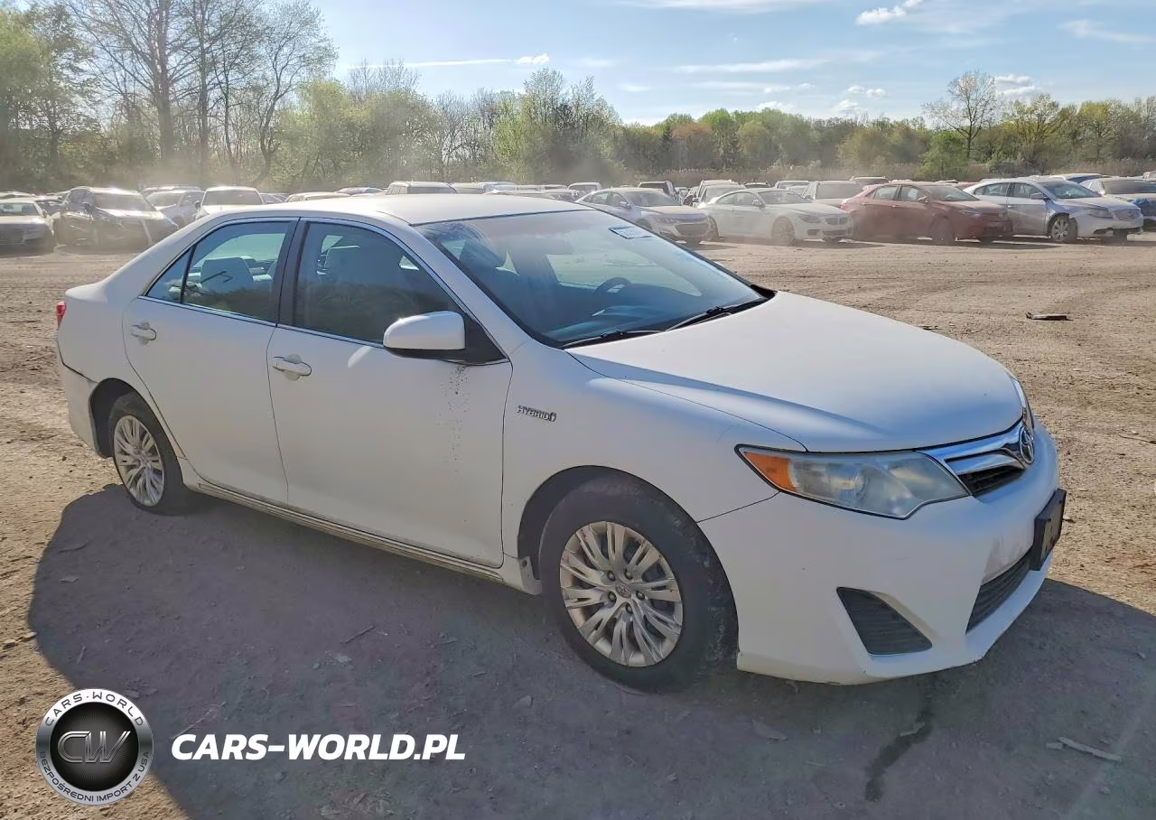 2013 Toyota Camry Hybrid Le VIN:4T1BD1FK3DU083963 - 4