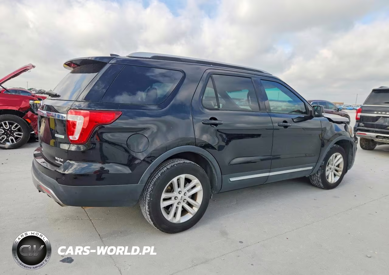 2016 Ford Explorer Xlt VIN:1FM5K7DH5GGC57452 - 3