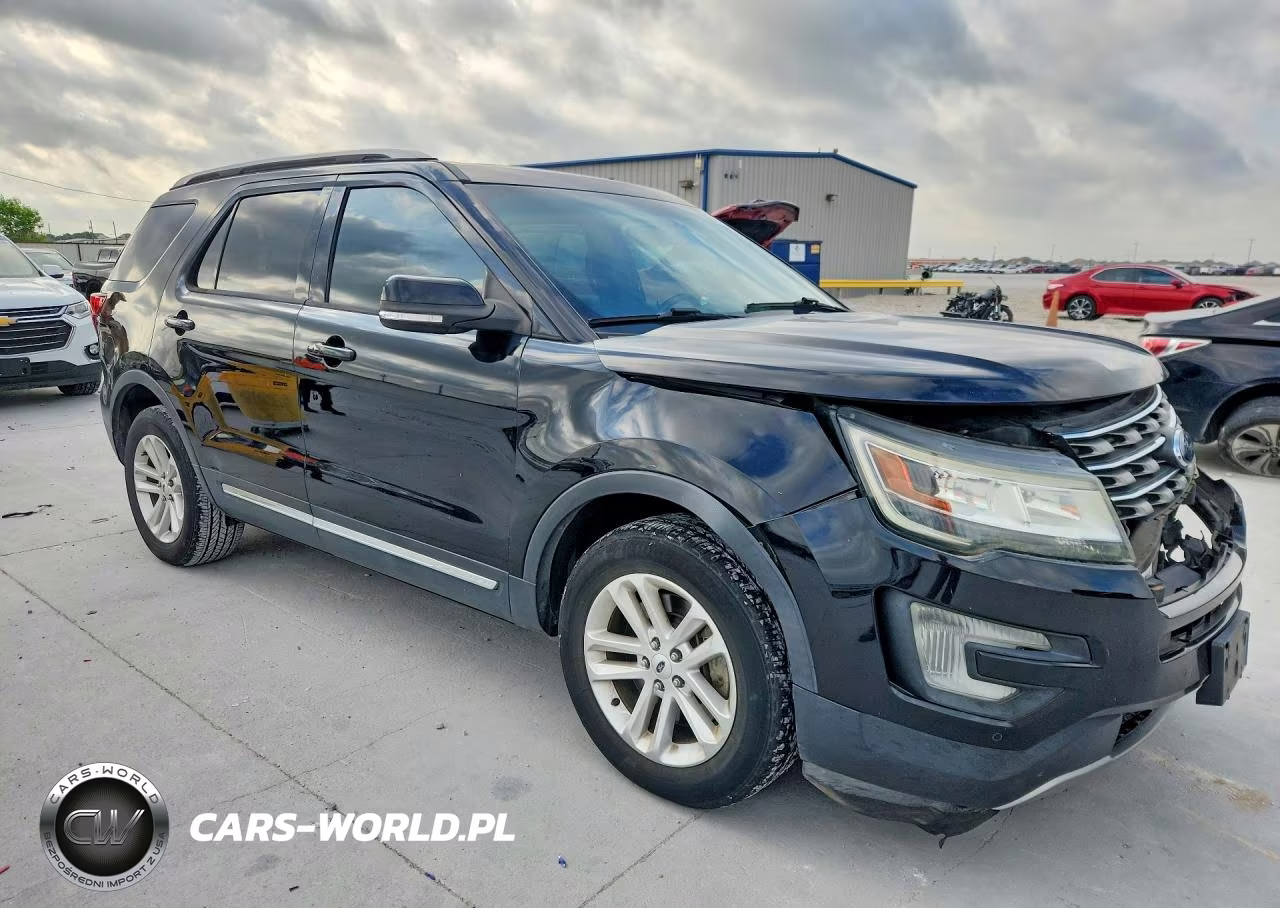 2016 Ford Explorer Xlt VIN:1FM5K7DH5GGC57452 - 4