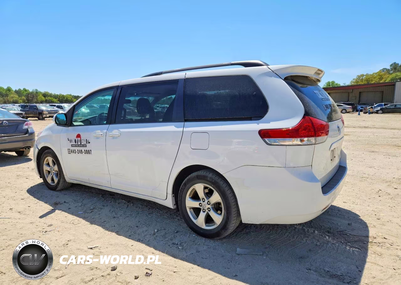 2013 Toyota Sienna Le VIN:5TDKK3DC0DS393199 - 2