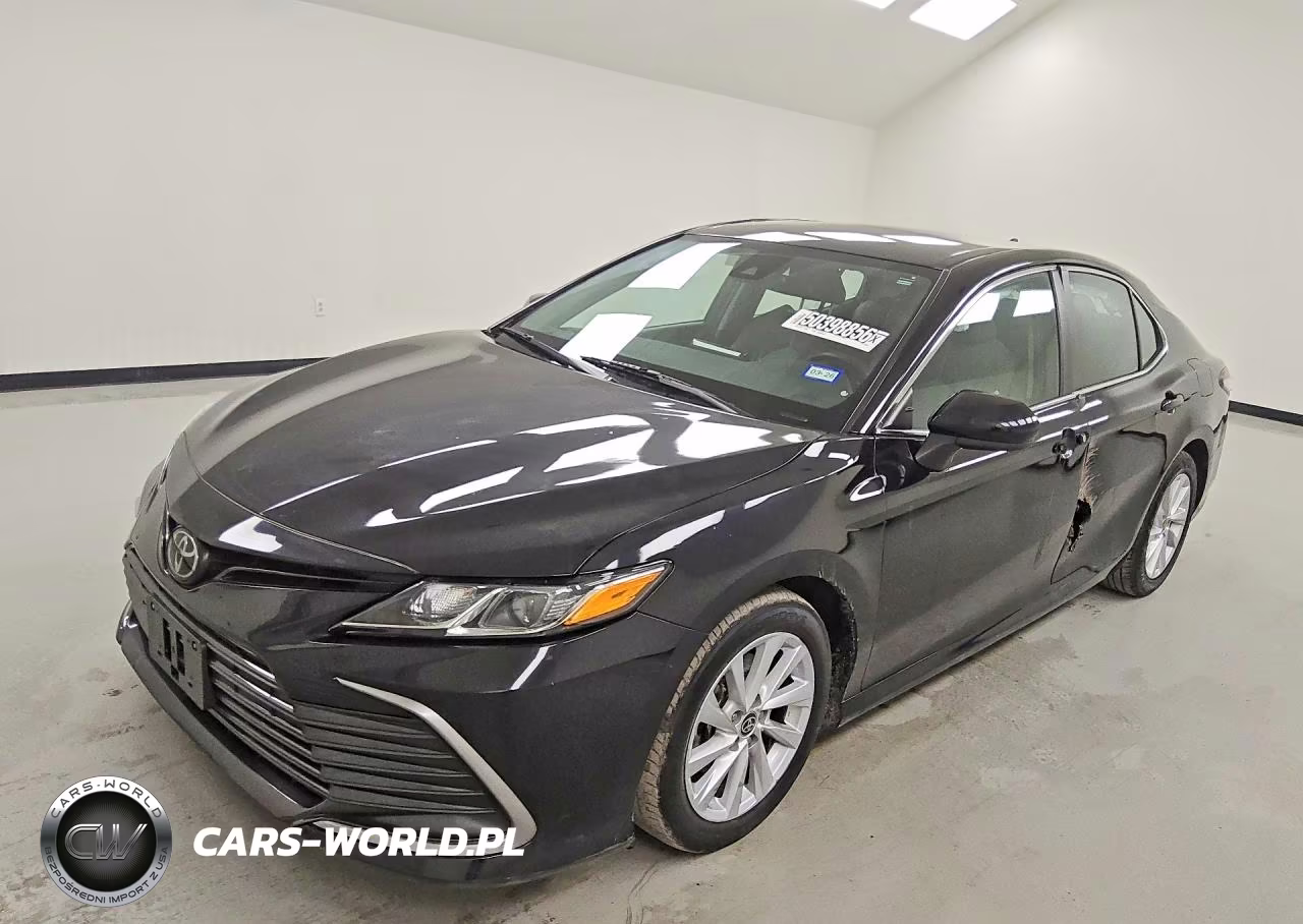2022 Toyota Camry Le