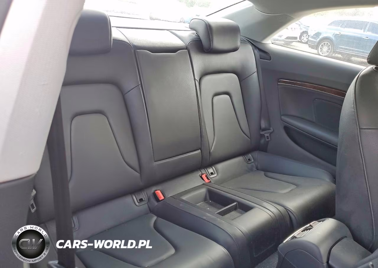 2011 Audi A5 Premium Plus VIN:WAULFAFR6BA008556 - 10