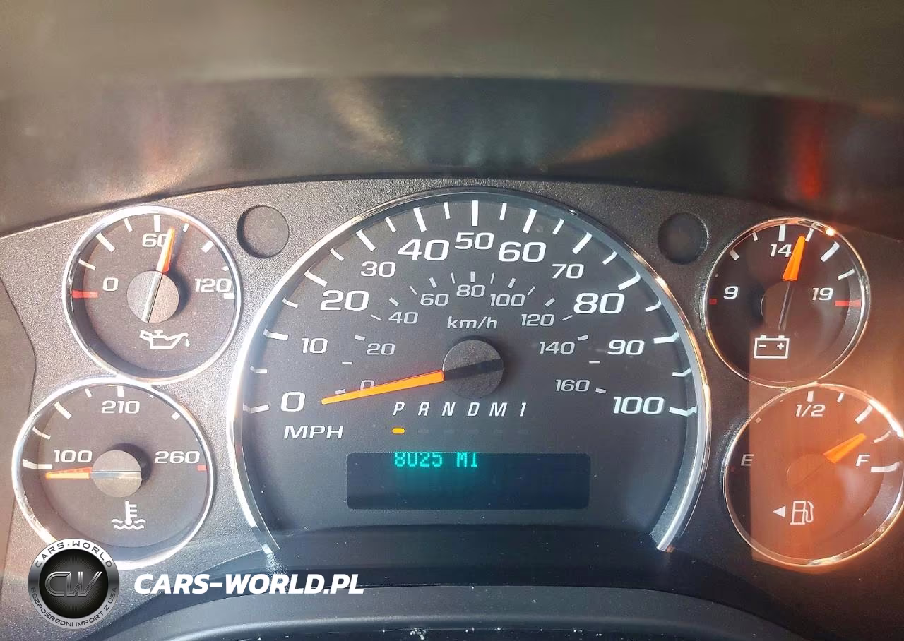 2025 Chevrolet Express G2500 VIN:1GCWGAFP0S1114044 - 9