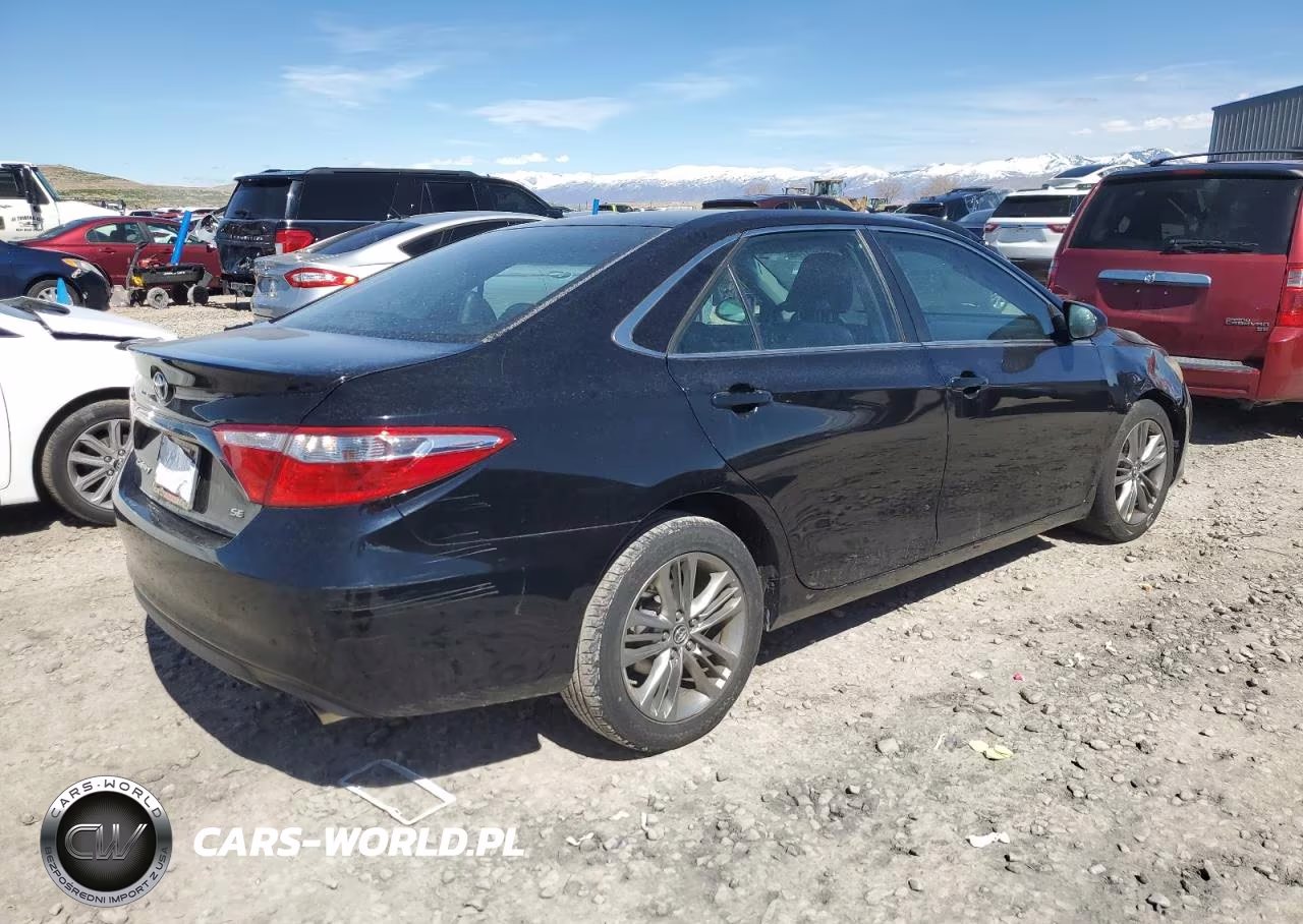 2016 Toyota Camry Le VIN:4T1BF1FK2GU227288 - 3