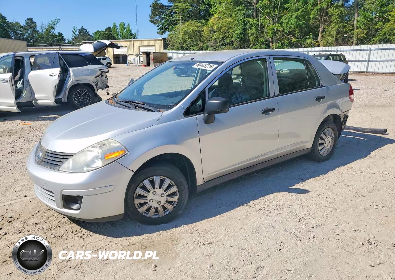 2009 Nissan Versa 1.6 Base