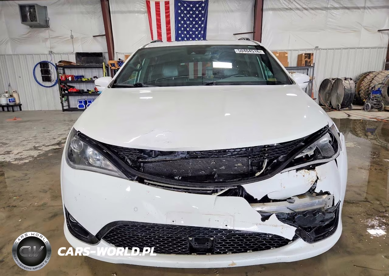 2019 Chrysler Pacifica Limited VIN:2C4RC1GG3KR525215 - 5