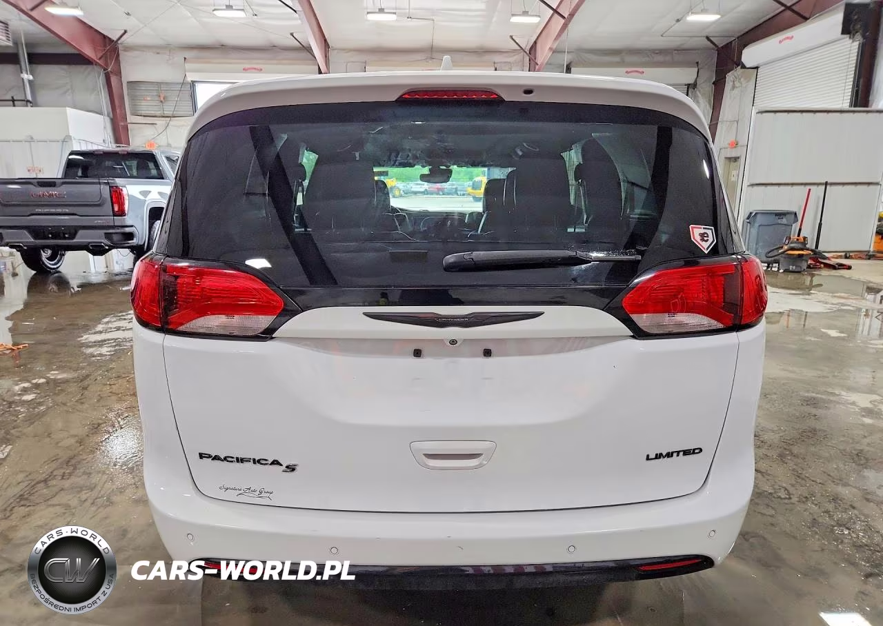 2019 Chrysler Pacifica Limited VIN:2C4RC1GG3KR525215 - 6