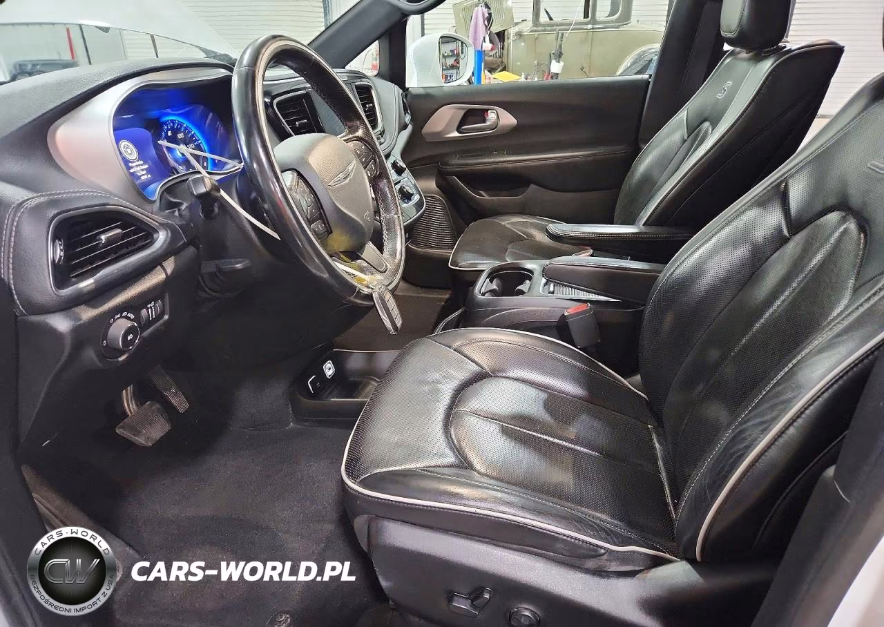 2019 Chrysler Pacifica Limited VIN:2C4RC1GG3KR525215 - 7
