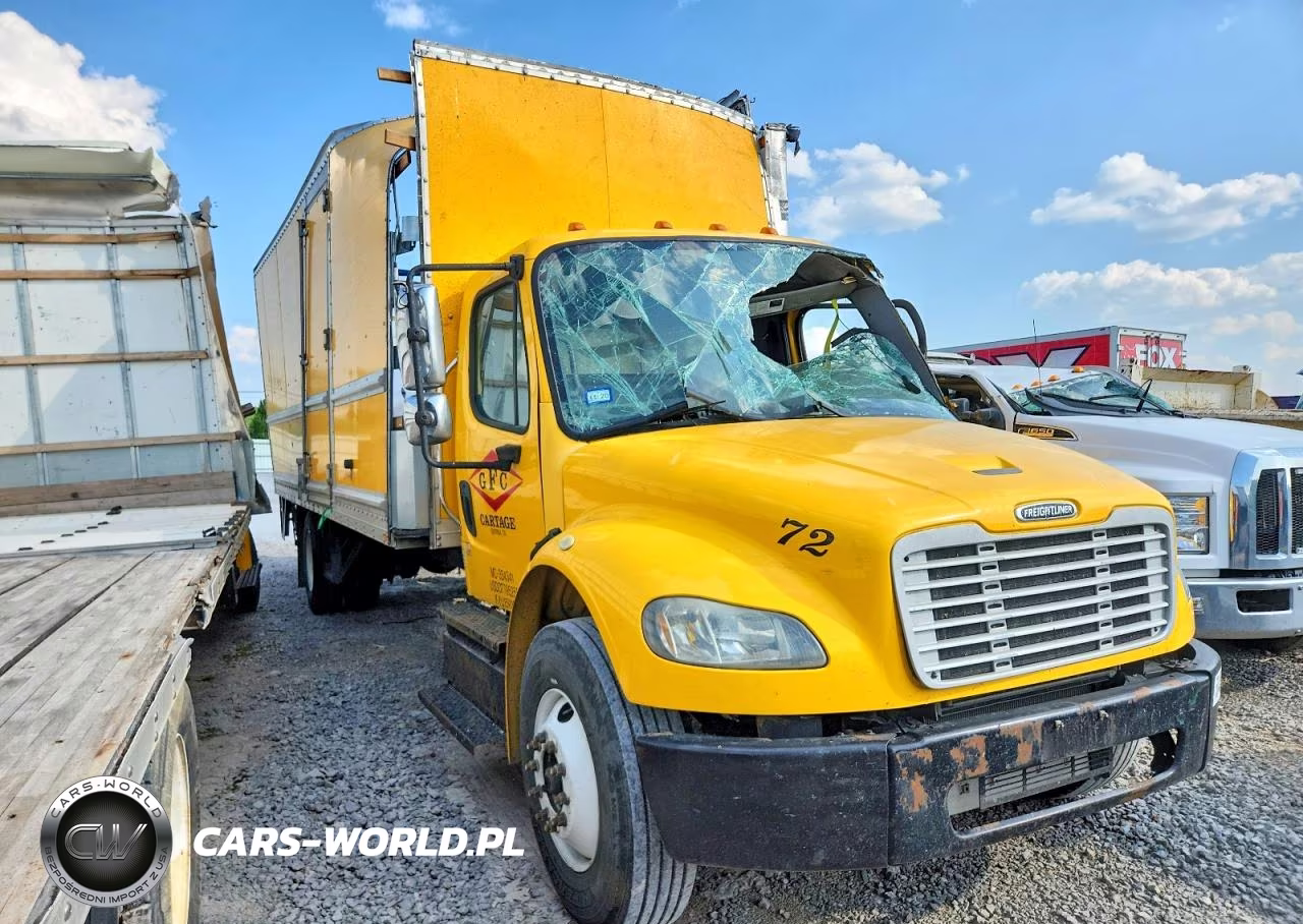 2013 Freightliner M2 100 - Box Truck