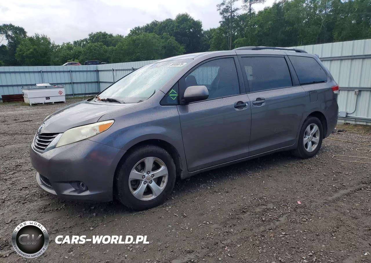 2012 Toyota Sienna Le