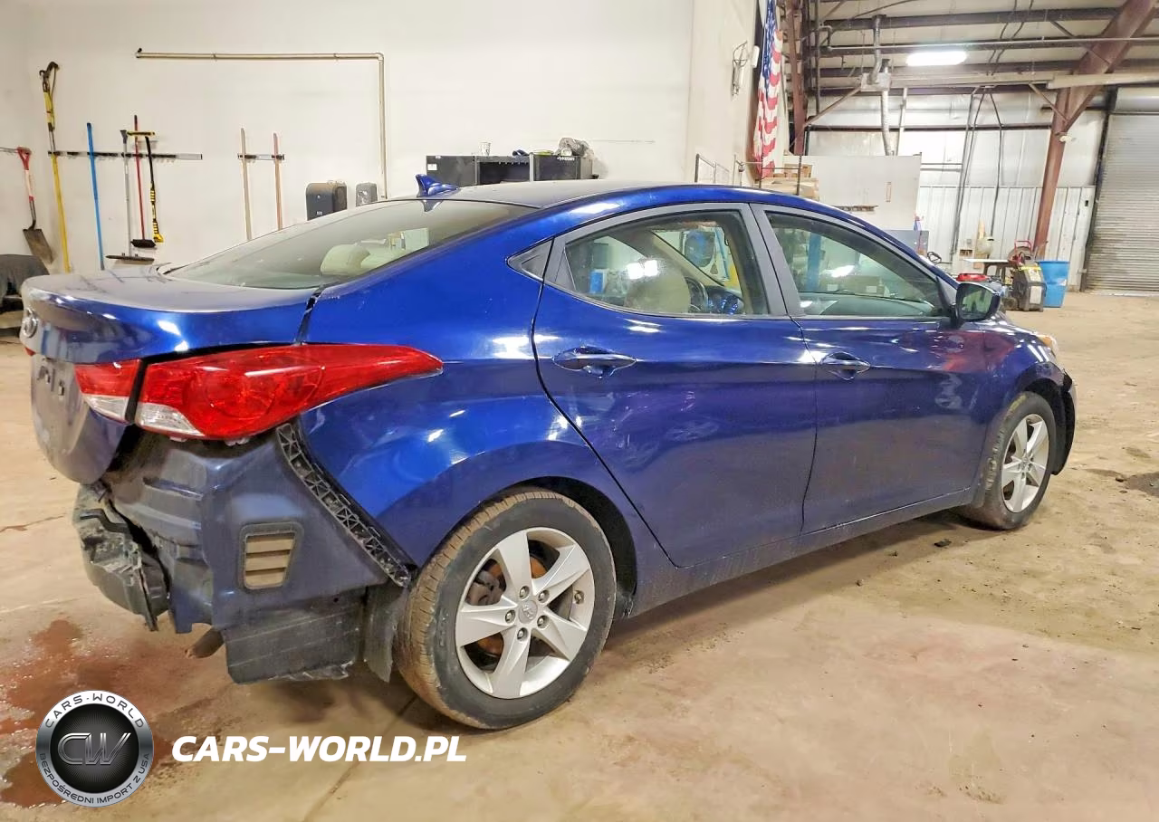 2013 Hyundai Elantra Gls VIN:KMHDH4AE4DU536147 - 3