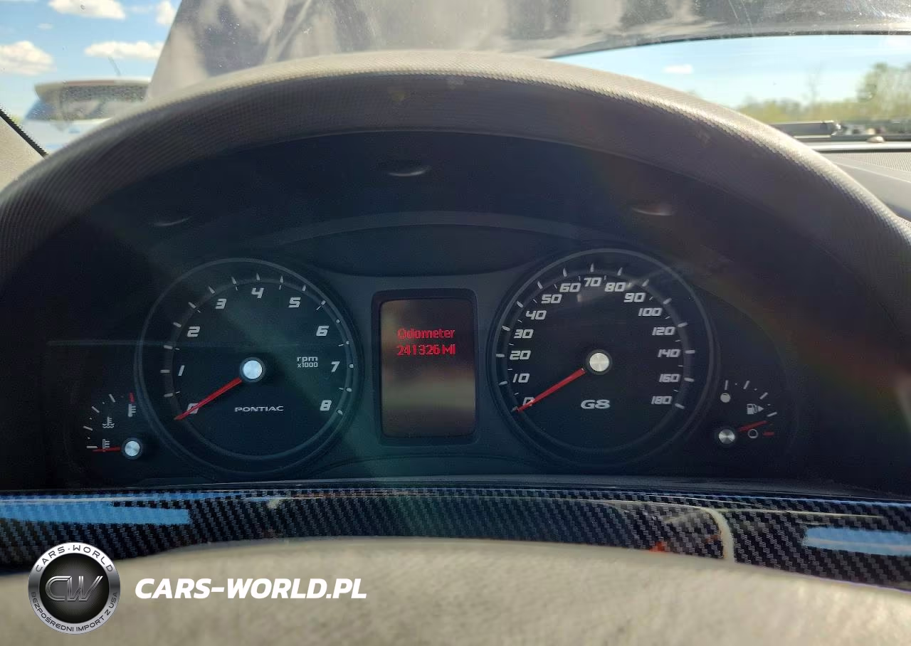 2008 Pontiac G8 VIN:6G2ER57718L124078 - 9