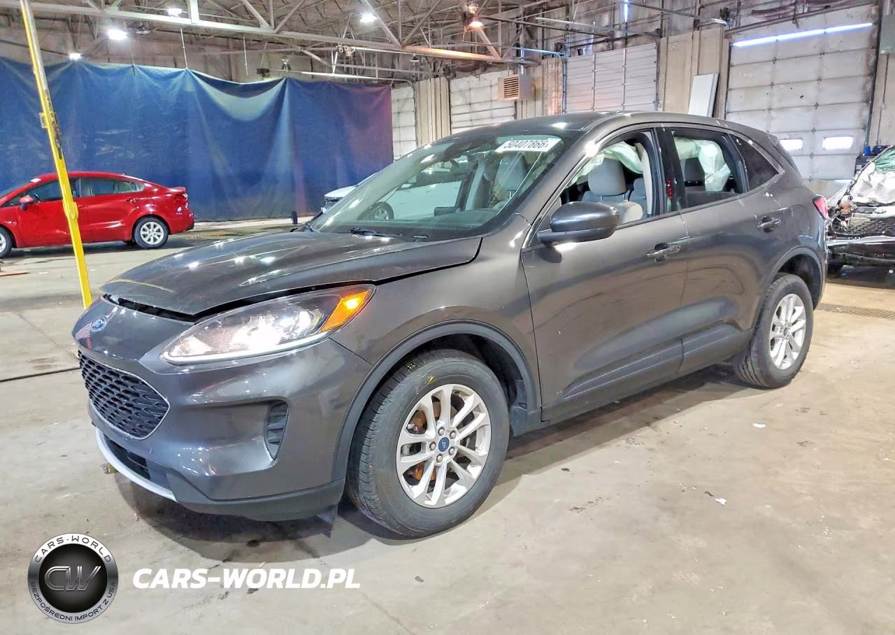 2020 Ford Escape Se