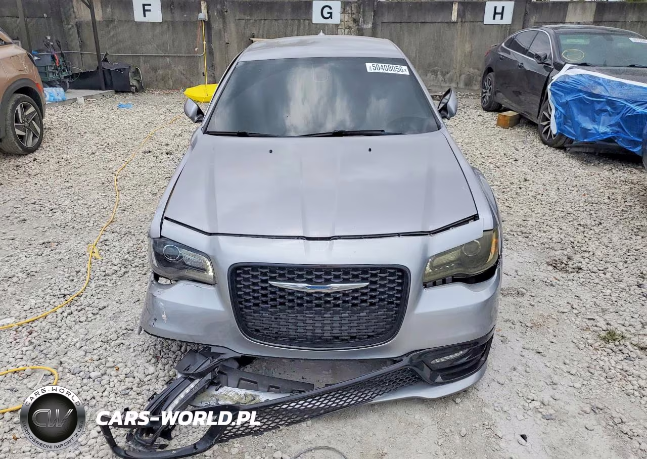 2017 Chrysler 300 Limited VIN:2C3CCAAGXHH551912 - 5