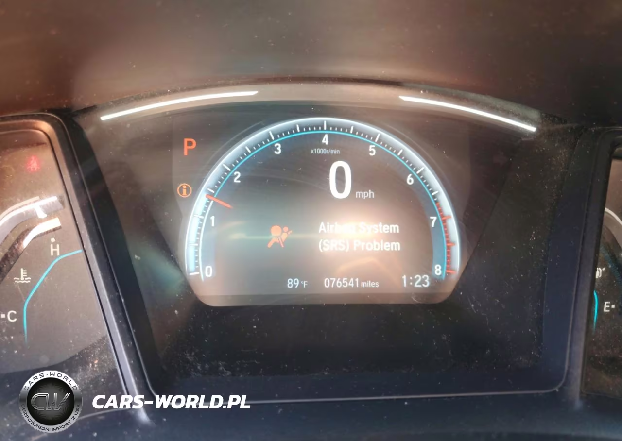 2019 Honda Civic Lx VIN:2HGFC2F6XKH601828 - 9