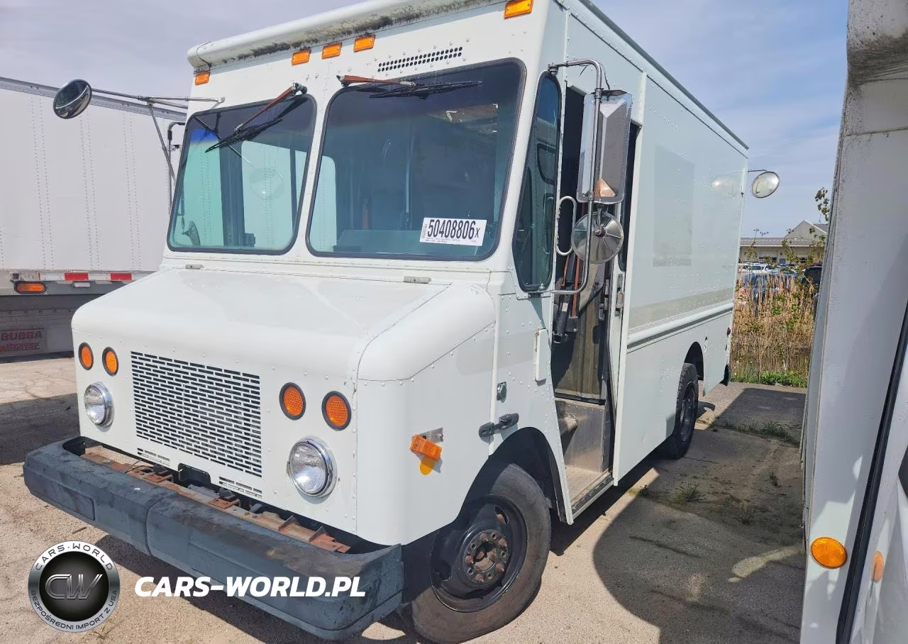 2002 Workhorse P42 Delivery Truck