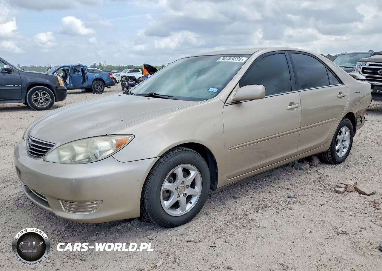 2005 Toyota Camry Le – zdjęcie 1 z 14