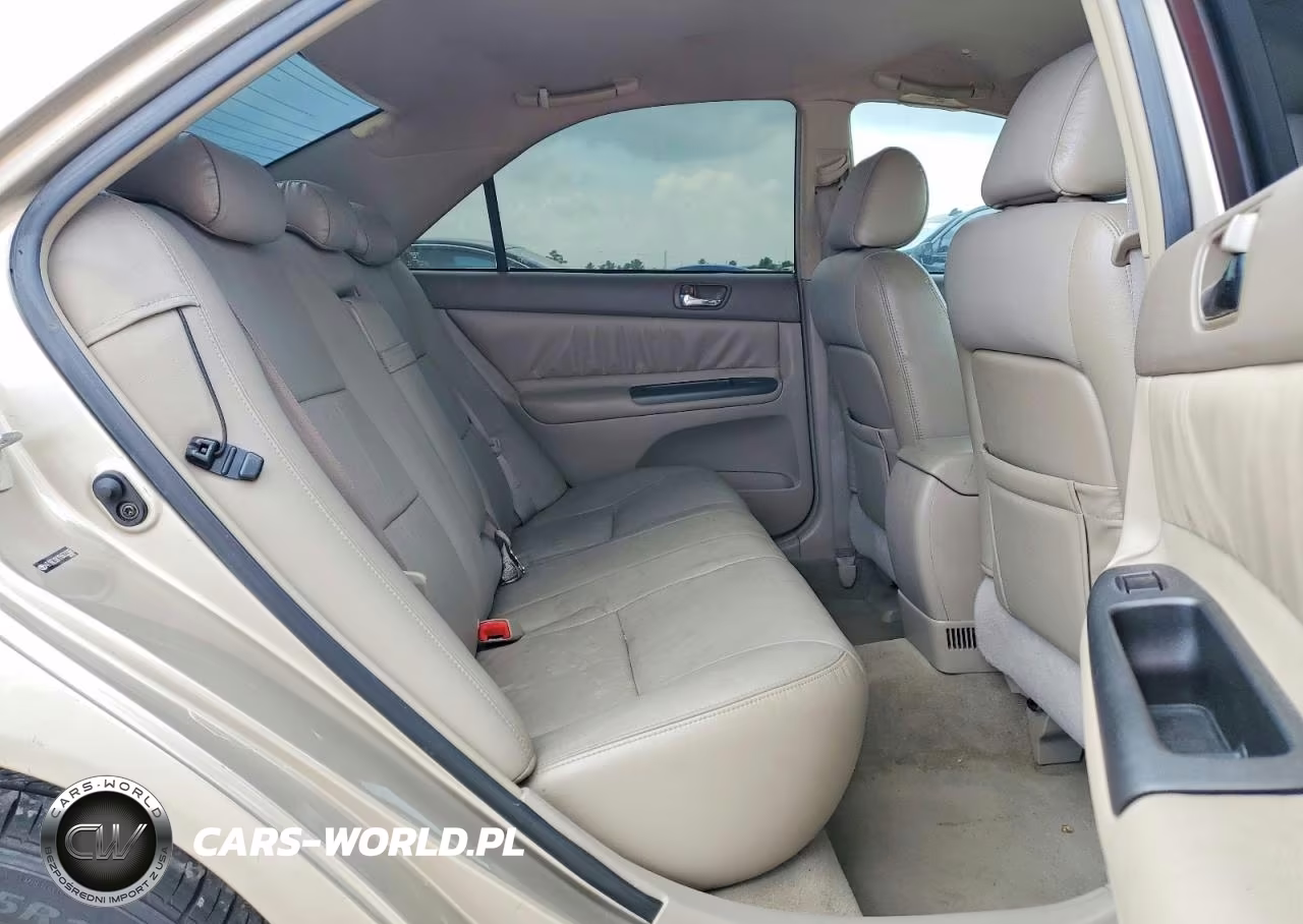 2005 Toyota Camry Le VIN:4T1BE32K15U633368 - 11