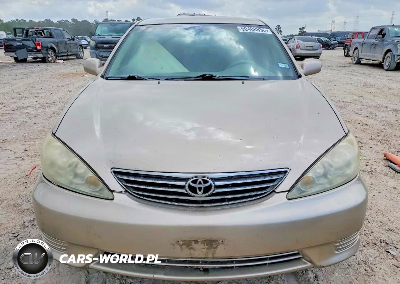 2005 Toyota Camry Le VIN:4T1BE32K15U633368 - 5