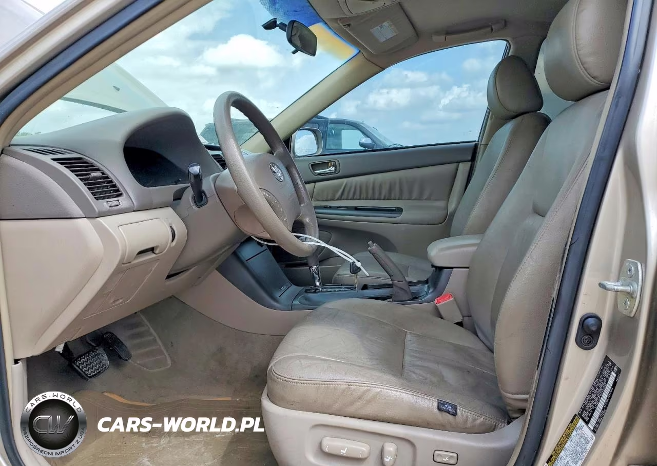 2005 Toyota Camry Le VIN:4T1BE32K15U633368 - 7