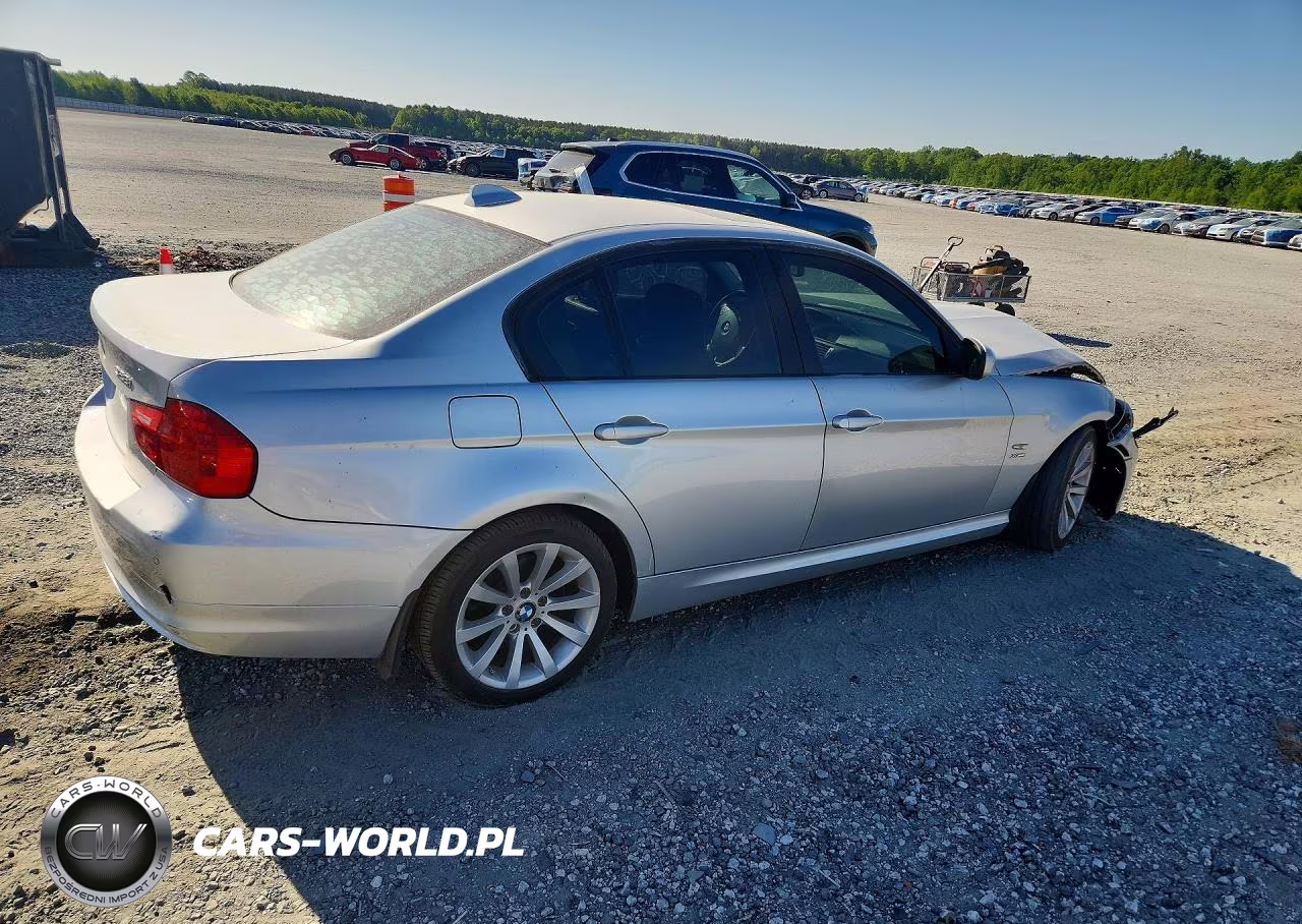 2009 BMW 328 Xi VIN:WBAPK73549A450747 - 3