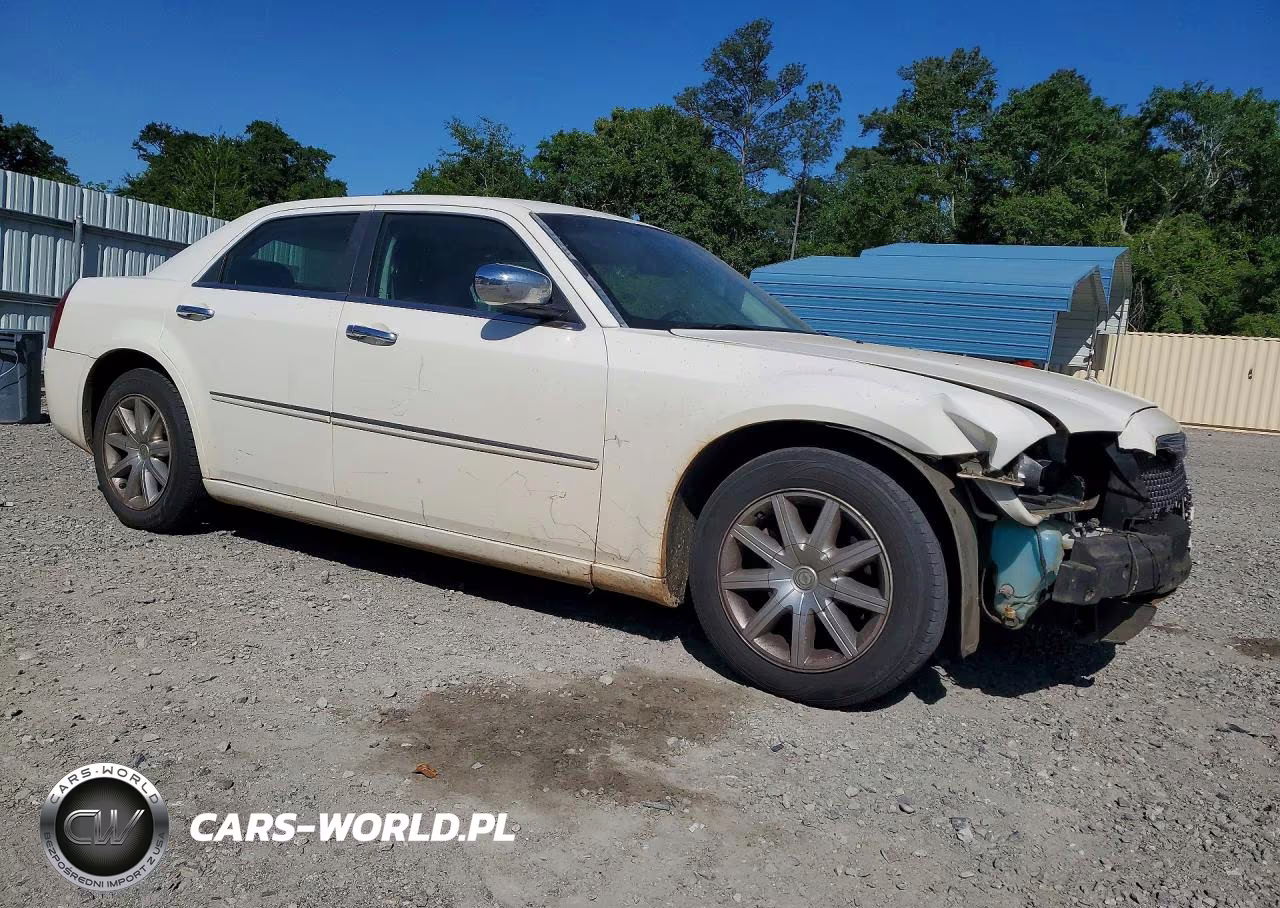 2009 Chrysler 300 Limited VIN:2C3KA33V79H601739 - 4
