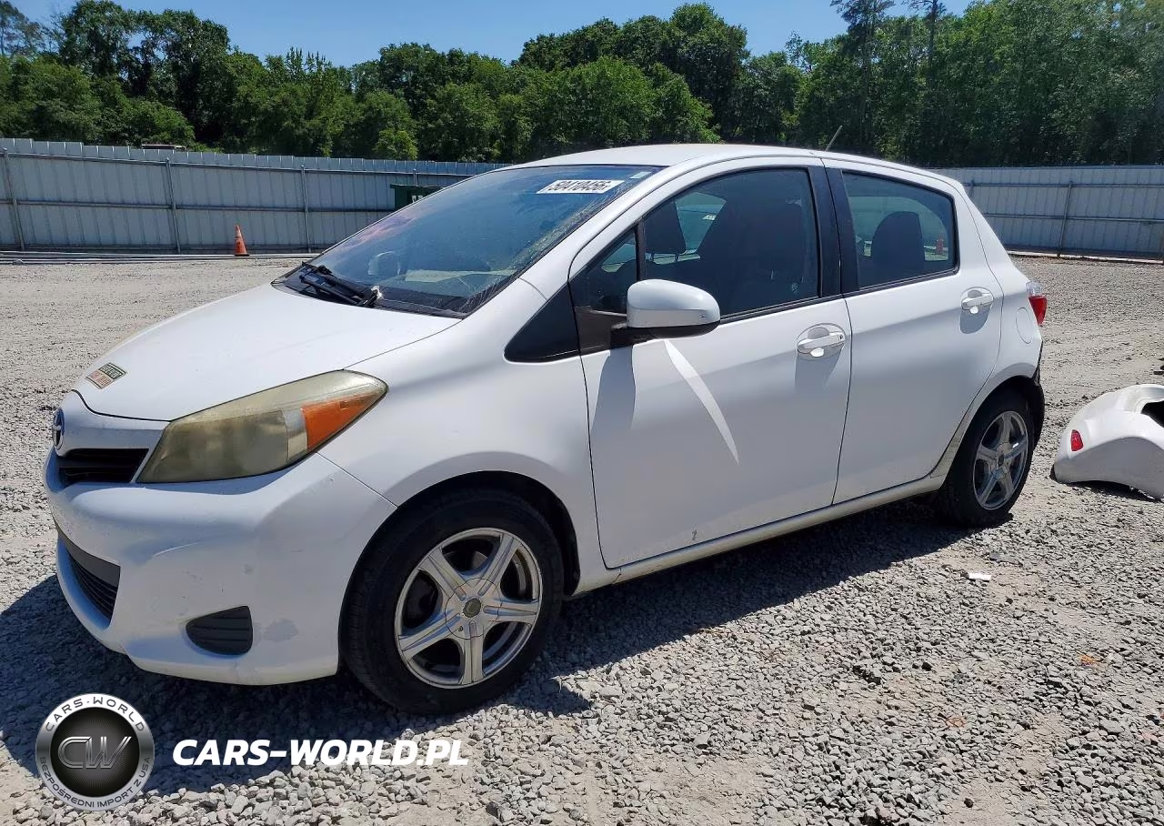 2012 Toyota Yaris 5-Door Le