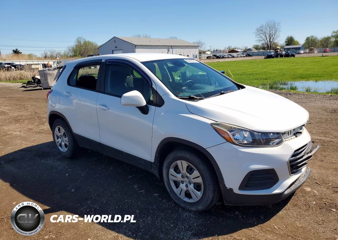 2018 Chevrolet Trax Ls VIN:KL7CJKSB8JB628458 - 4