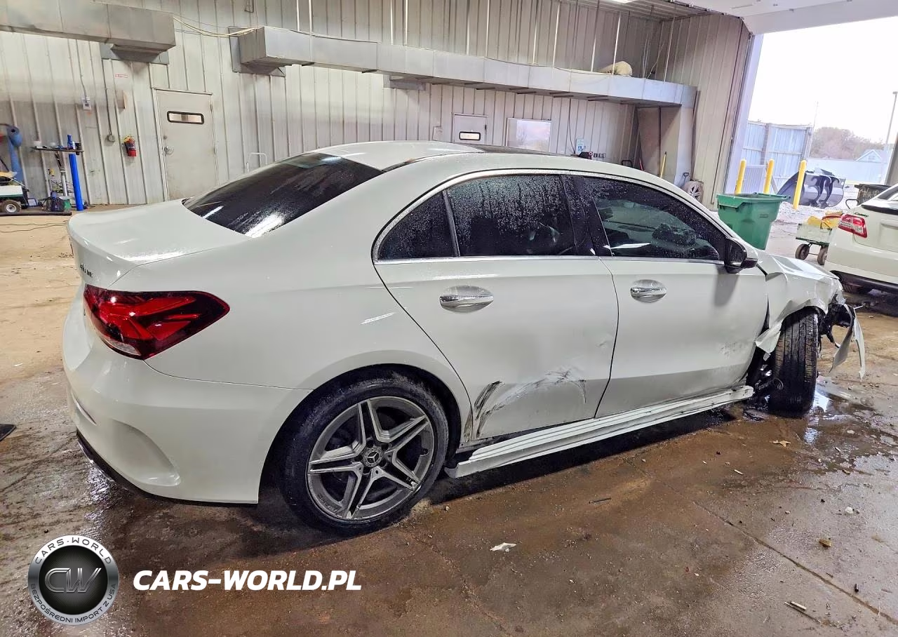 2020 Mercedes-Benz A 220 4Matic VIN:W1K3G4FB5LW044009 - 3