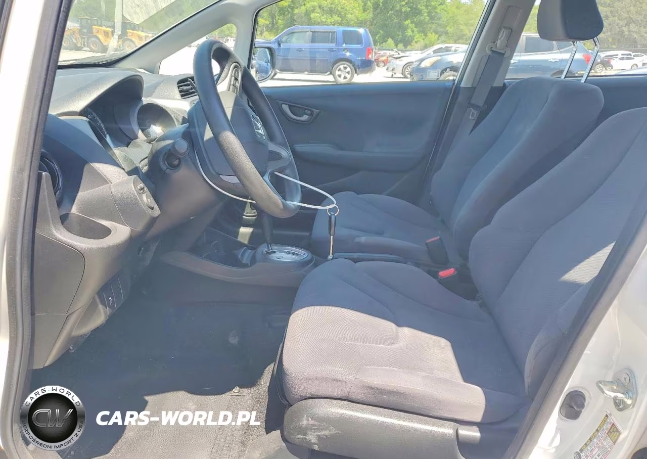 2011 Honda Fit VIN:JHMGE8H3XBS007993 - 7