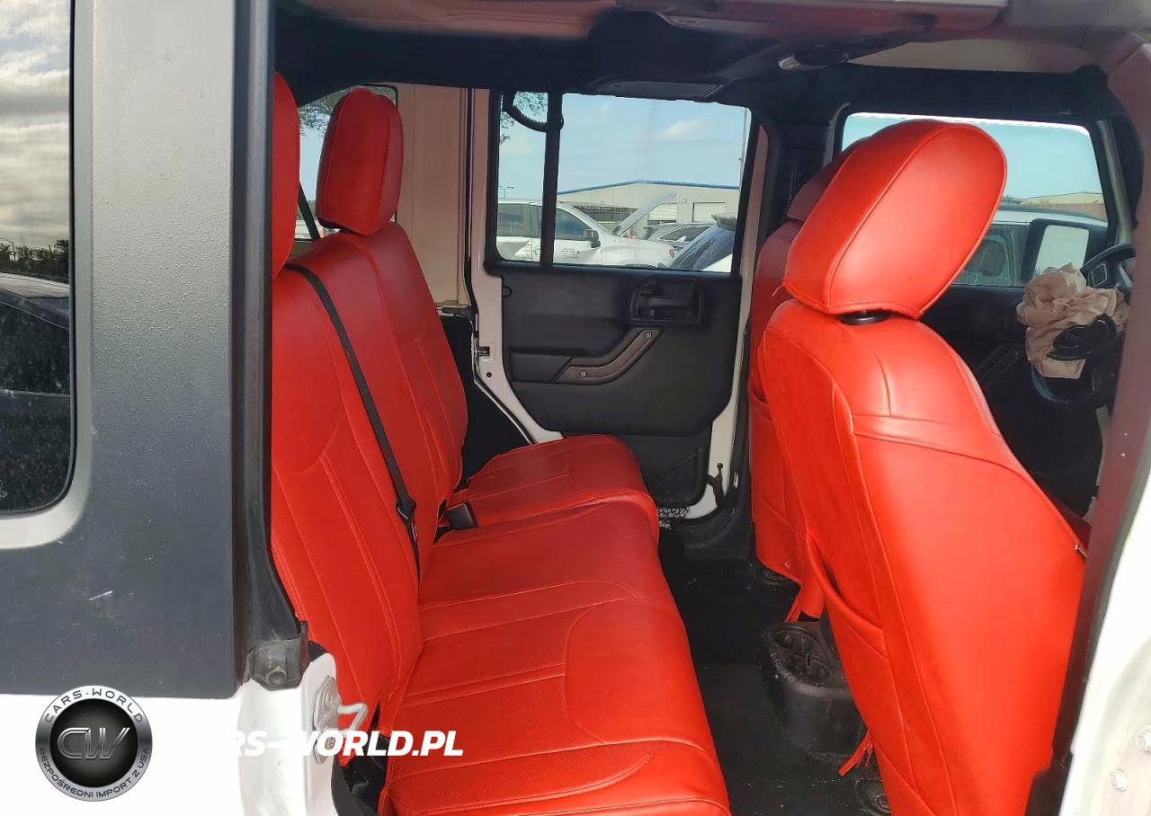 2016 Jeep Wrangler Unlimited Sport VIN:1C4BJWDG7GL169506 - 11