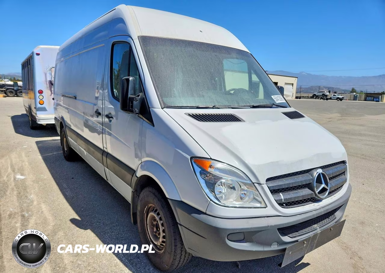 2012 Mercedes-Benz Sprinter 2500 VIN:WD3PE8CB9C5670840 - 4