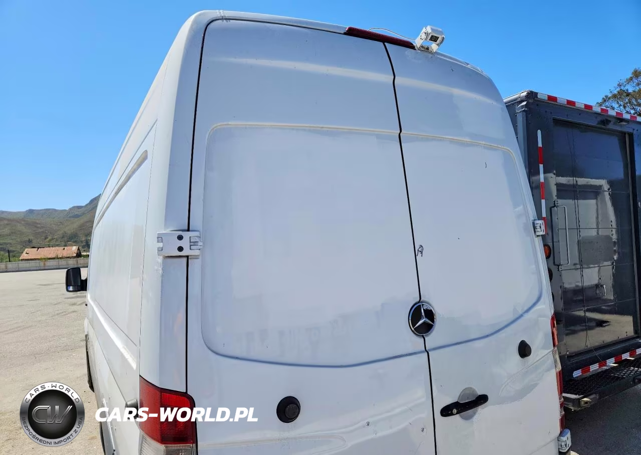2012 Mercedes-Benz Sprinter 2500 VIN:WD3PE8CB9C5670840 - 6