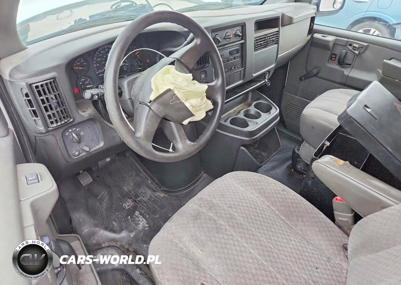 2007 Chevrolet Express G2500 VIN:1GCGG29V371101901 - 8
