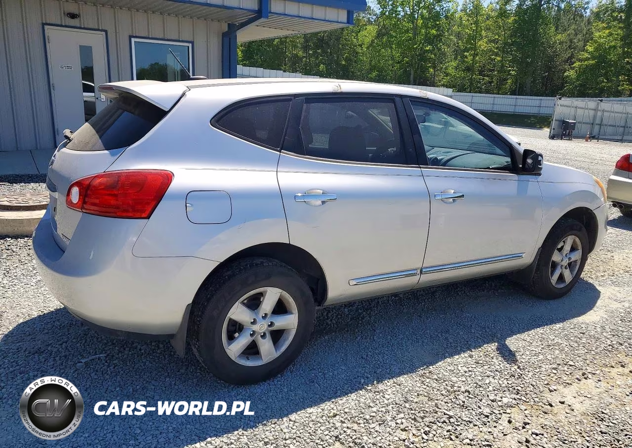 2013 Nissan Rogue S VIN:JN8AS5MT0DW521923 - 3