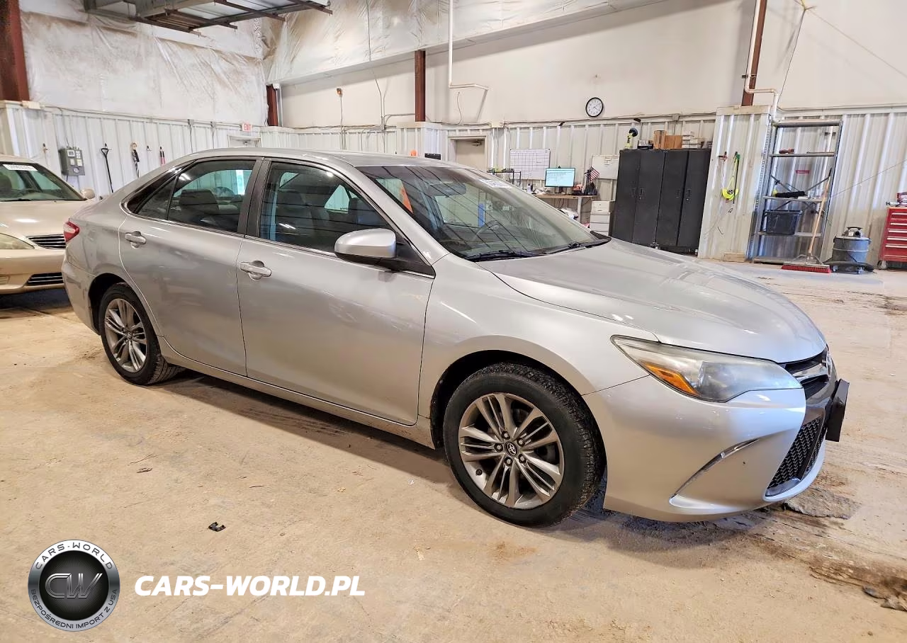 2016 Toyota Camry Se VIN:4T1BF1FK8GU528874 - 4