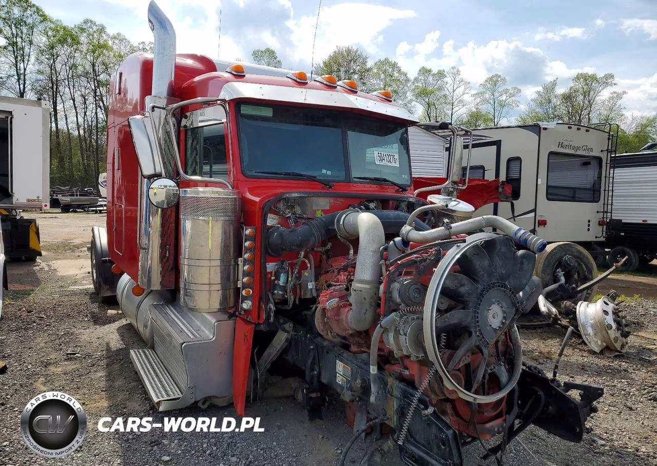 2023 Peterbilt 389 Semi Truck