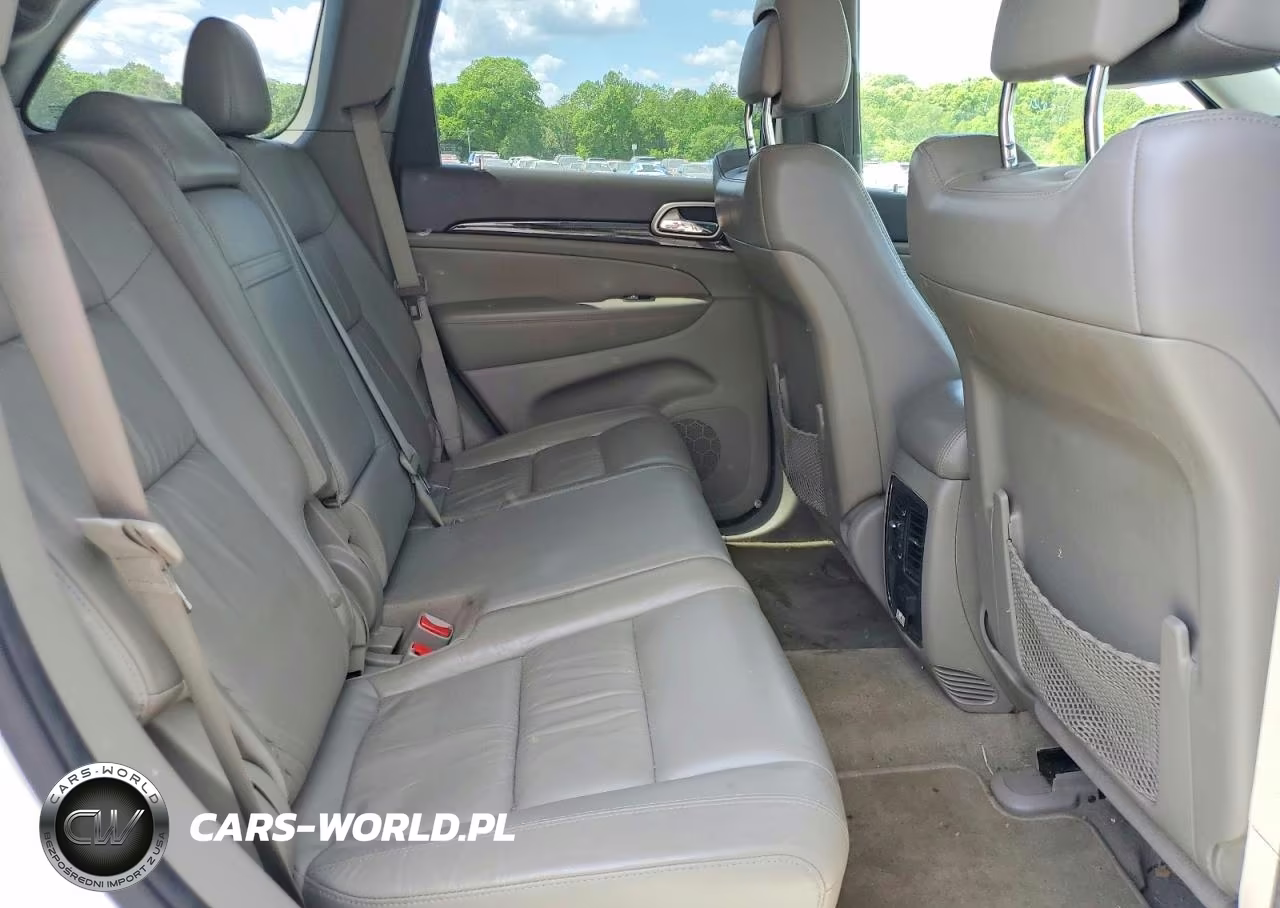 2013 Jeep Grand Cherokee Laredo VIN:1C4RJEAG7DC588061 - 11