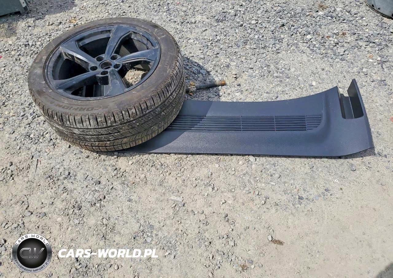 2026 Tesla Model Y VIN:7SAYGDEEXTF566346 - 13